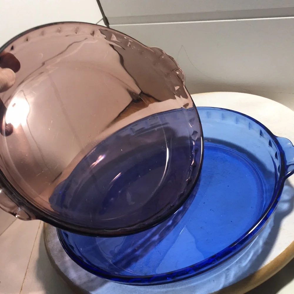 Vintage PYREX cranberry & blue Glass Pie Dish 9.5 crimping top set 2